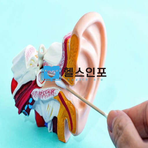 한쪽 귀 먹먹한증상 원인 - 중이염